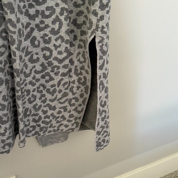 Jessica Simpson Animal Print Cotton Open Front Long Duster Sweater Gray XL - Picture 4 of 6